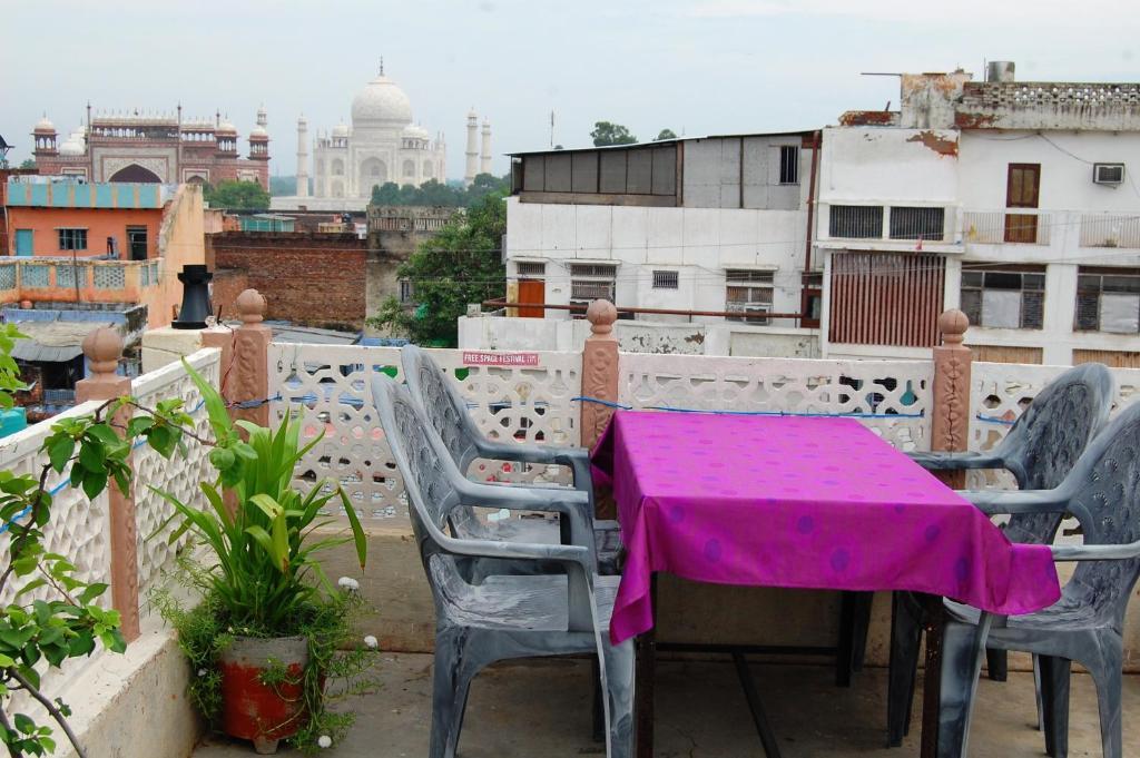 Hotel Sai Palace Walking Distance From Taj Mahal--View Of Taj Mahal Agra  Exterior photo